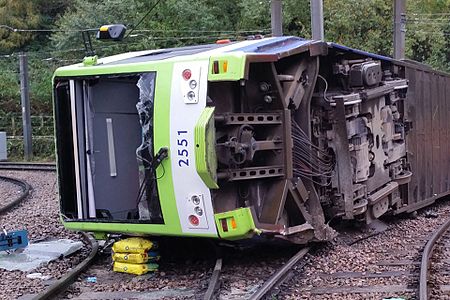 20161109 Sandilands_Junction_derailed_tram; 7 dead