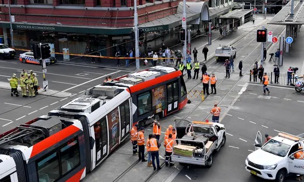 Sydney-Haymarket-Tram-v-Firetruck-Sep2022