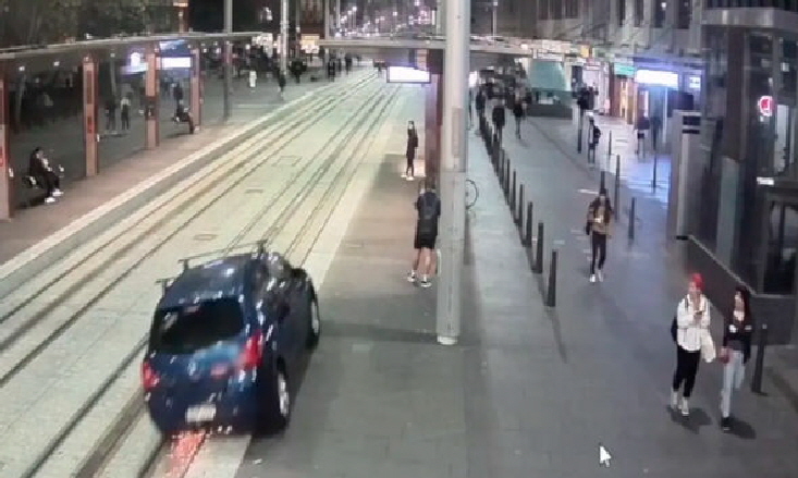 Sydney Near-Miss 04 Sydney Near-Miss 04